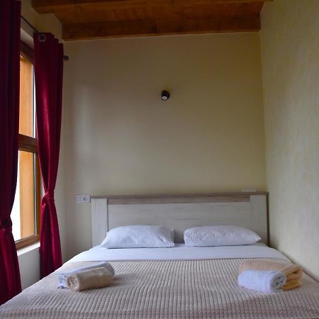 Apartmani I Restoran Sljeme Zabljak  Exterior photo