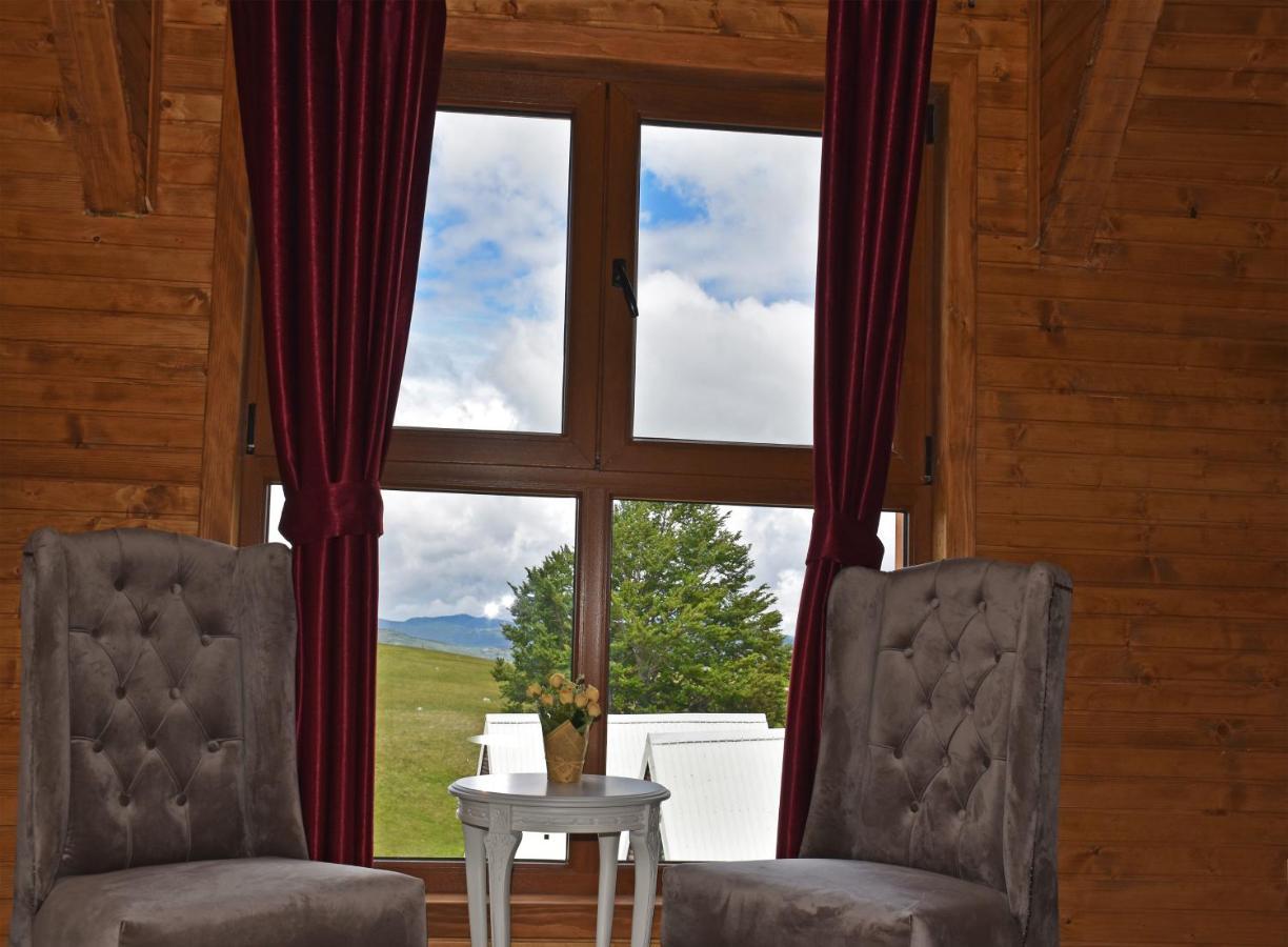 Apartmani I Restoran Sljeme Zabljak  Exterior photo