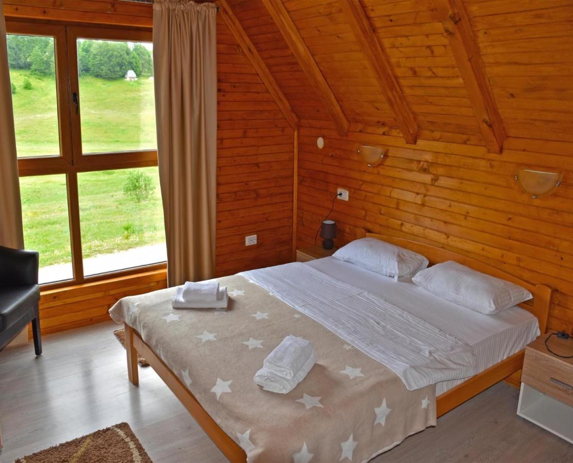 Apartmani I Restoran Sljeme Zabljak  Exterior photo