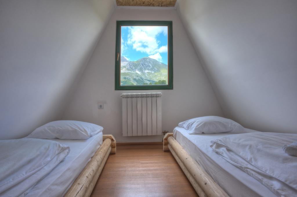 Apartmani I Restoran Sljeme Zabljak  Exterior photo
