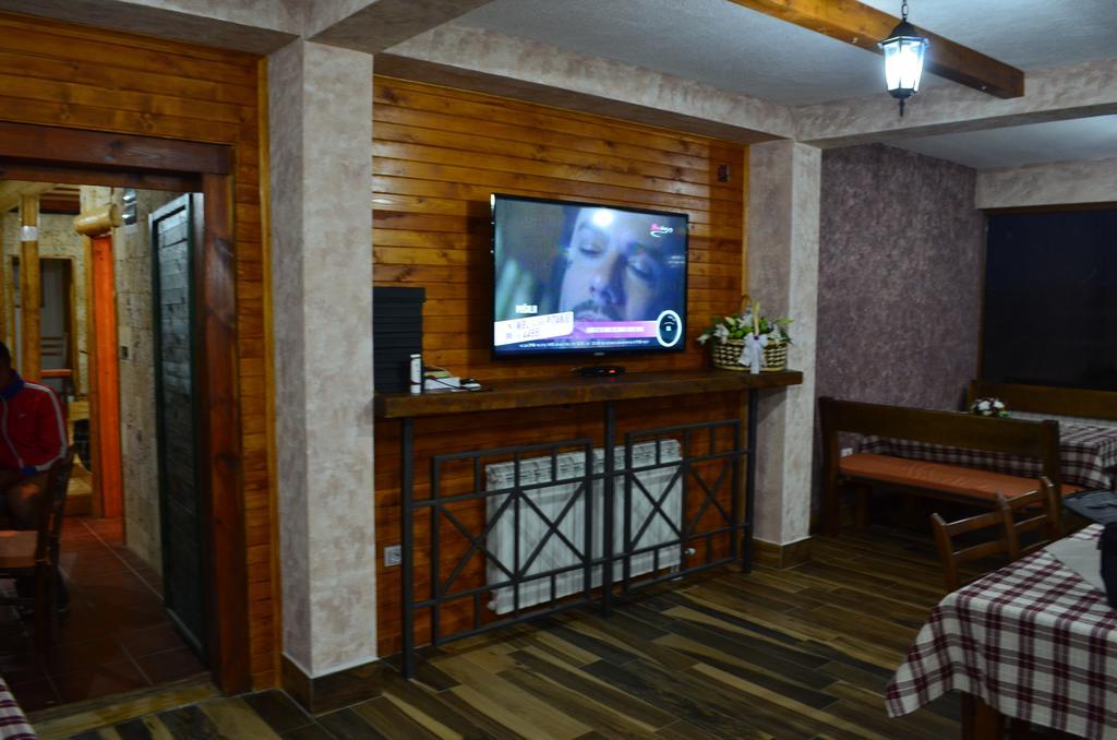 Apartmani I Restoran Sljeme Zabljak  Exterior photo