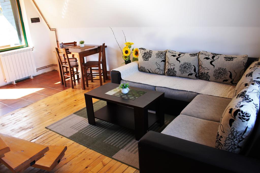 Apartmani I Restoran Sljeme Zabljak  Room photo