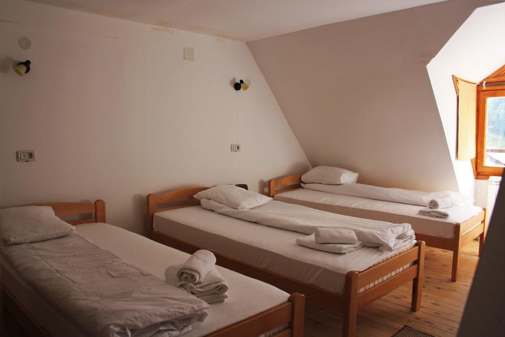 Apartmani I Restoran Sljeme Zabljak  Room photo